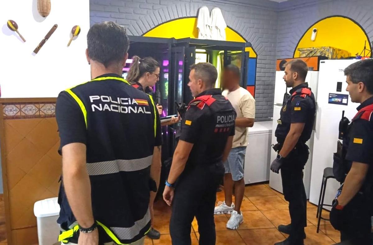 Dispositivo Kanpai desplegado este pasado jueves en Tarragona, Reus, Salou y Cambrils, entre otras poblaciones del Camp.