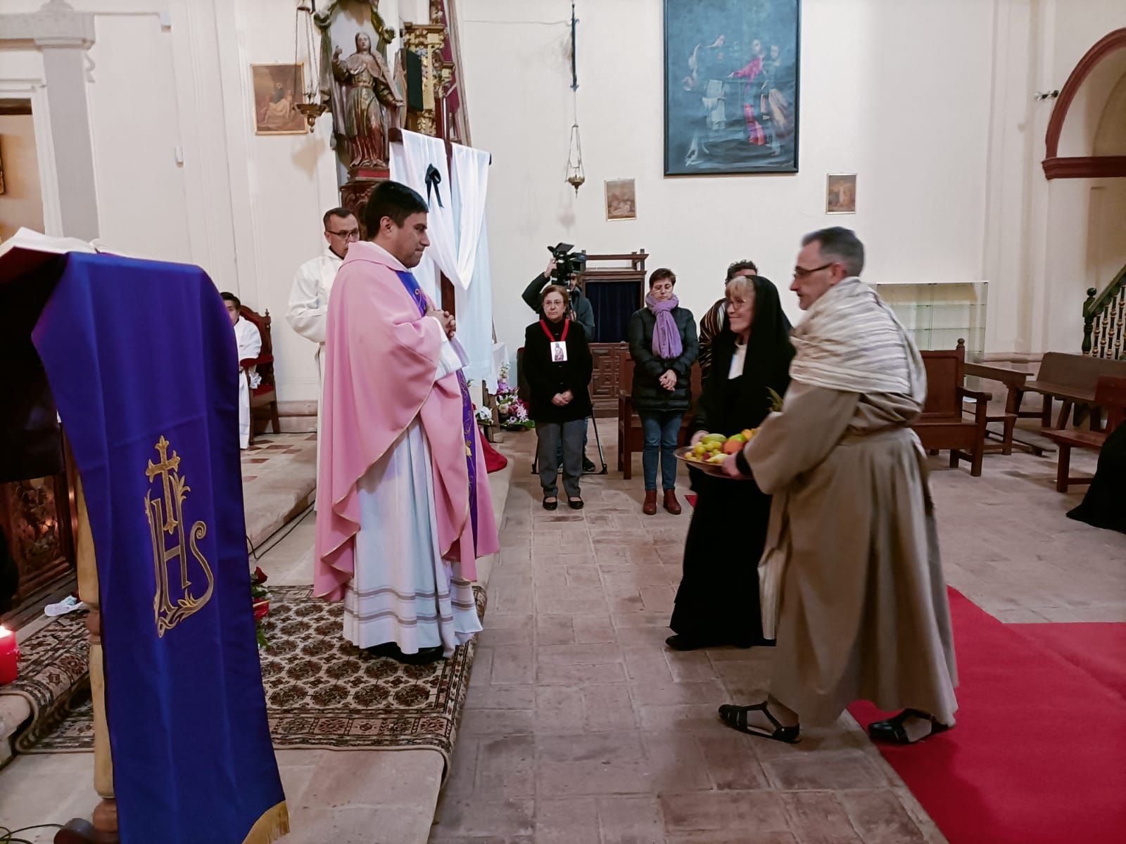 Las imágenes de la peregrinación cuaresmal de Vila-real a Torrehermosa, localidad natal de Sant Pasqual