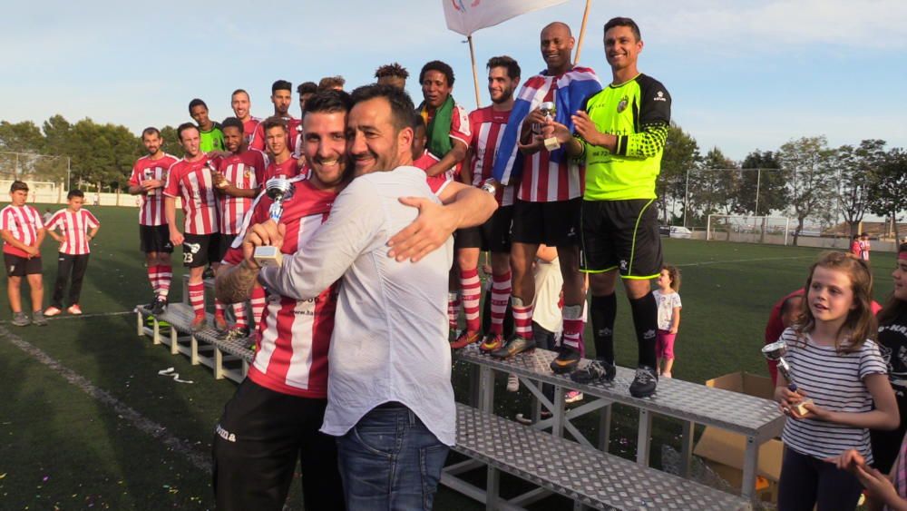 El Montesinos celebra el ascenso por todo lo alto