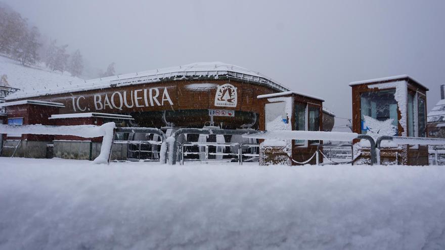 Nevades amb gruixos de fins a 35 cm permeten que la temporada arrenqui a Baqueira Beret aquest dissabte, 25 de novembre