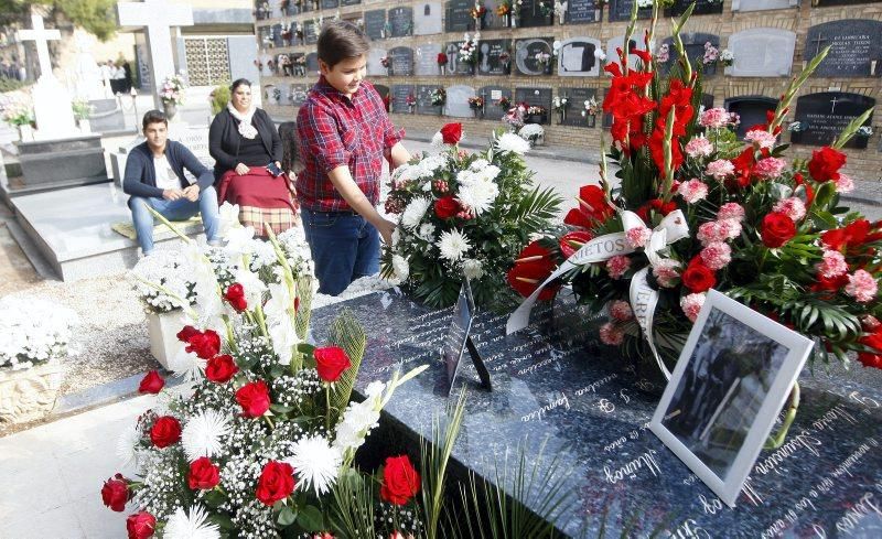 Día de Todos los Santos en el Cementerio de Zaragoza