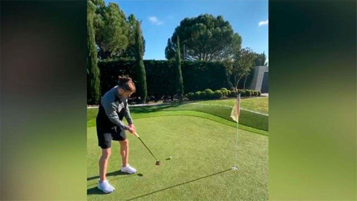 ¿Ya es Bale un maestro del golf? El golpeo que te sorprenderá