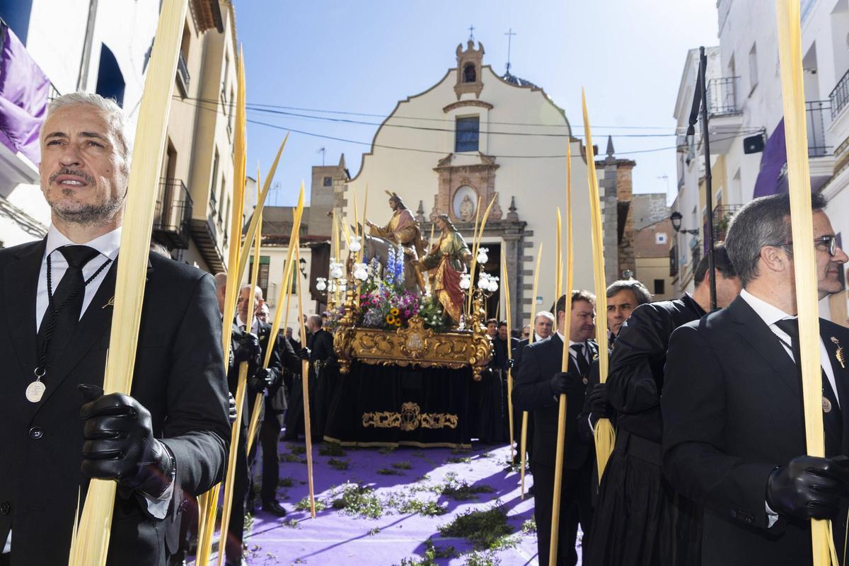 Procesión de Domingo de Ramos en Sagunt en plena polémica por el veto de la cofradía a las mujeres.
