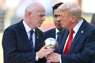 Trump defiende a Infantino: "Sería un error terrible reemplazarlo"