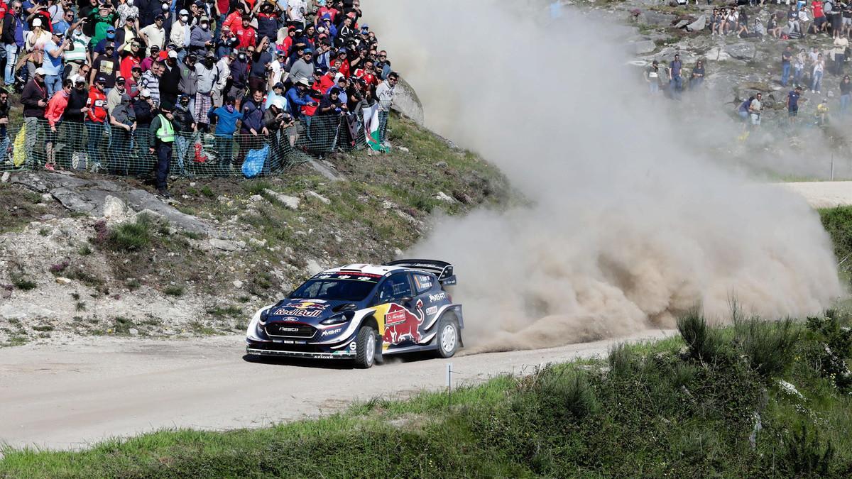 Sebastien Ogier conduce su Ford Fiesta WRC durante el Rally de Portugal