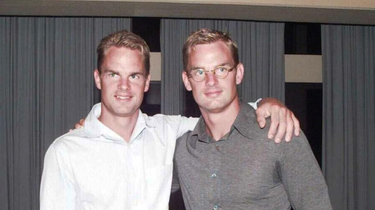 Los hermanos De Boer pasaron del Ajax al Barça