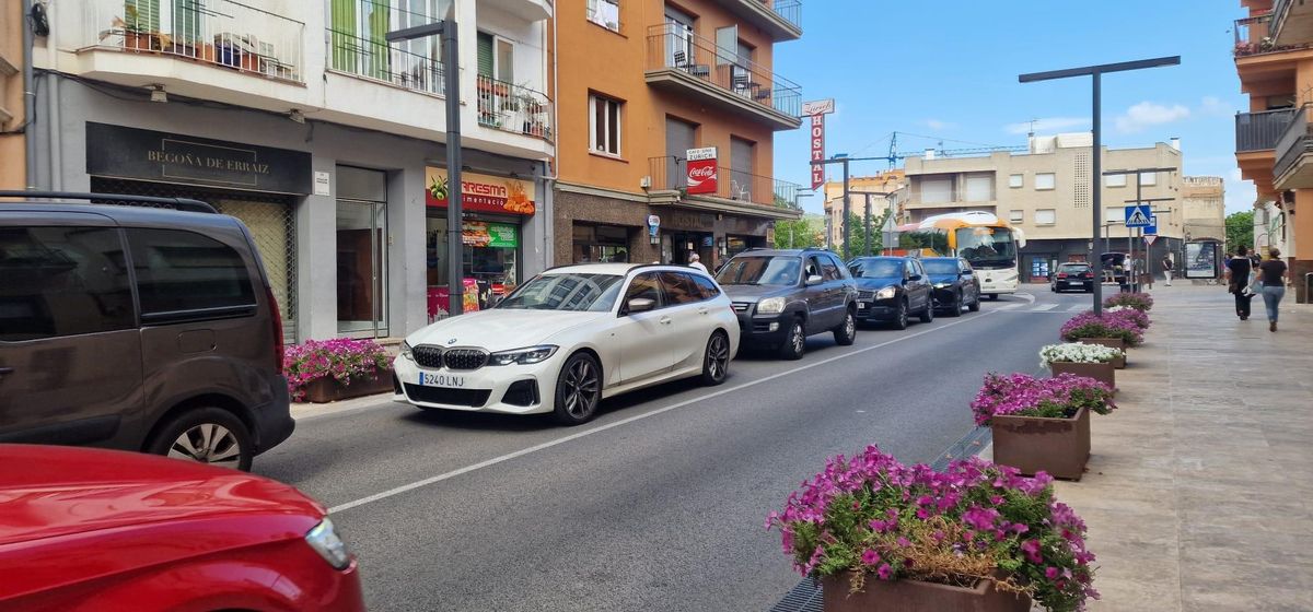 Trànsit al carrer Juli Garreta.