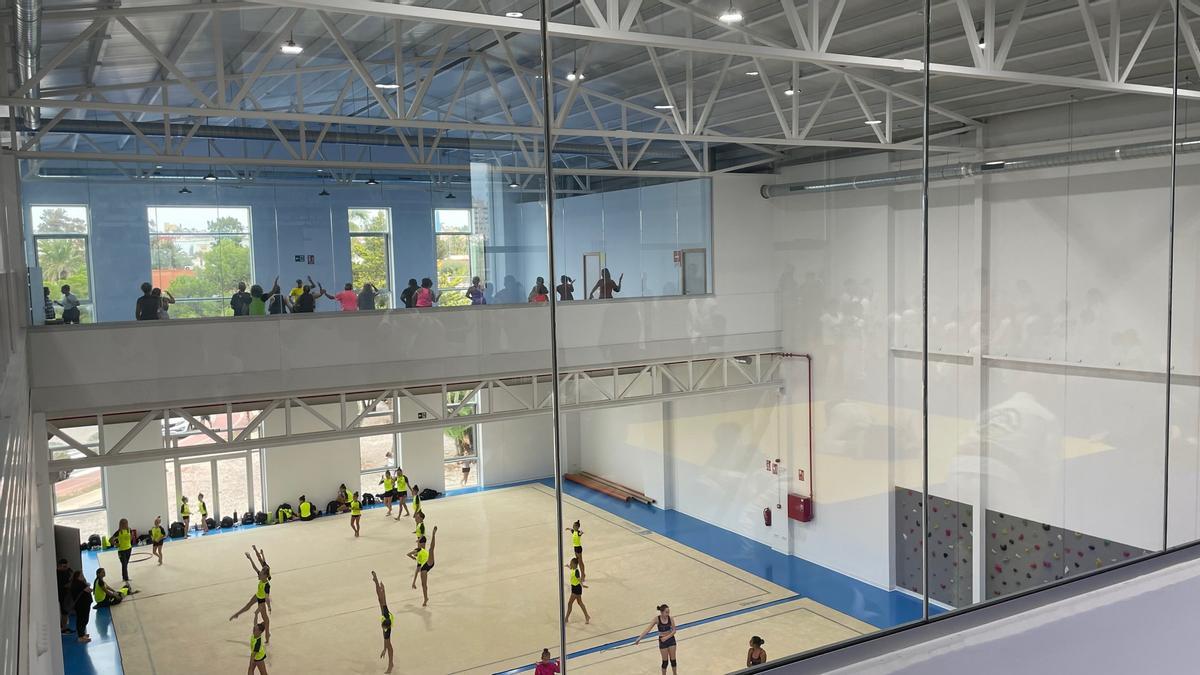 Torrevieja inaugura el pabellón deportivo que comenzó a construir hace 15 años Torrevieja inaugura el pabellón deportivo que comenzó a construir hace 15 años