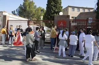 Los trabajadores de la residencia de l'Alcúdia de Crespins piden la equiparación salarial