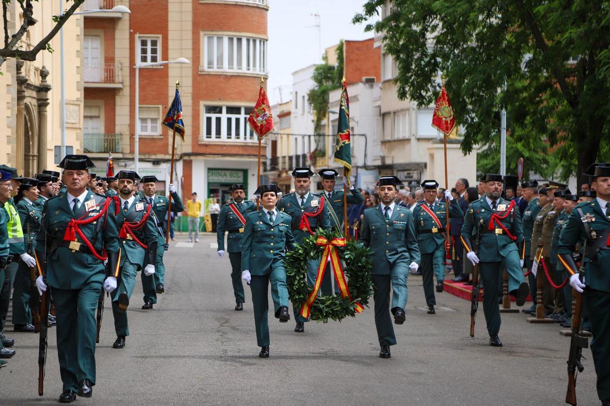 Homenaje a los guardias civiles fallecidos durante el acto.