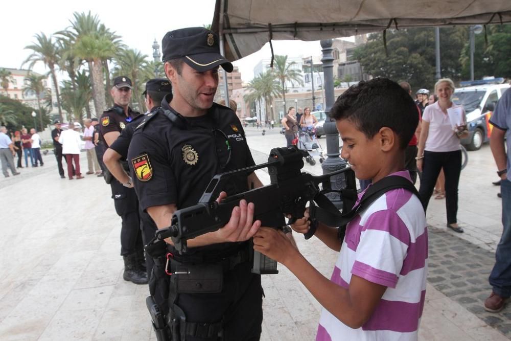 La Policía Nacional celebra su patrón con un simul