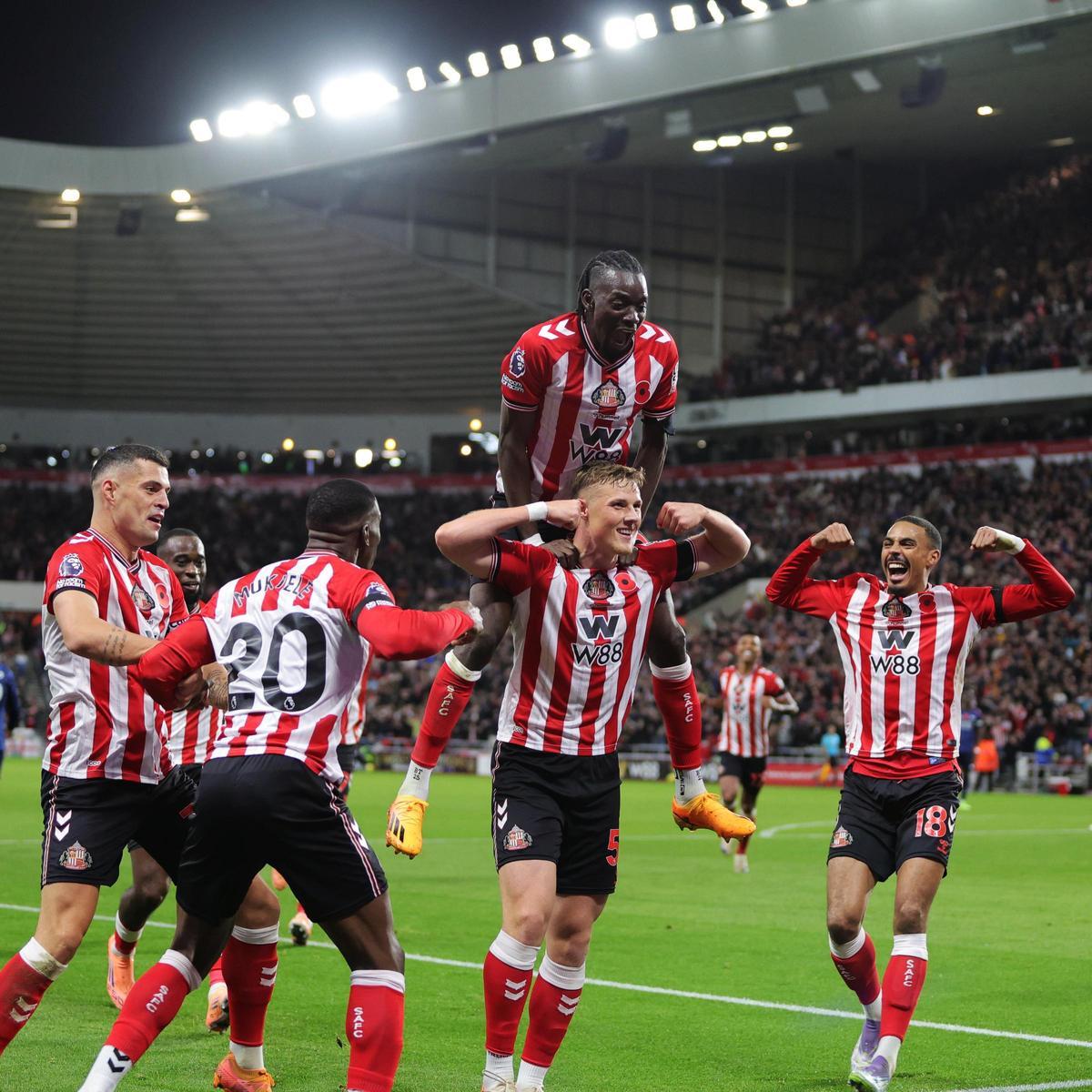 Ballard celebrando su gol ante el Arsenal