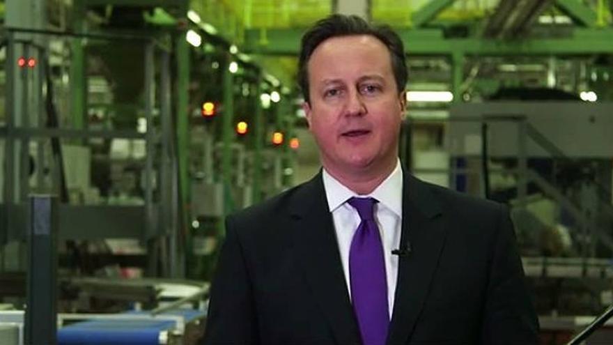 David Cameron compra amigos en Facebook