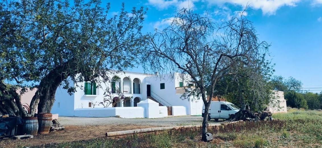 Una finca rústica para restaurar como un agroturismo por nueve millones de euros en Ibiza