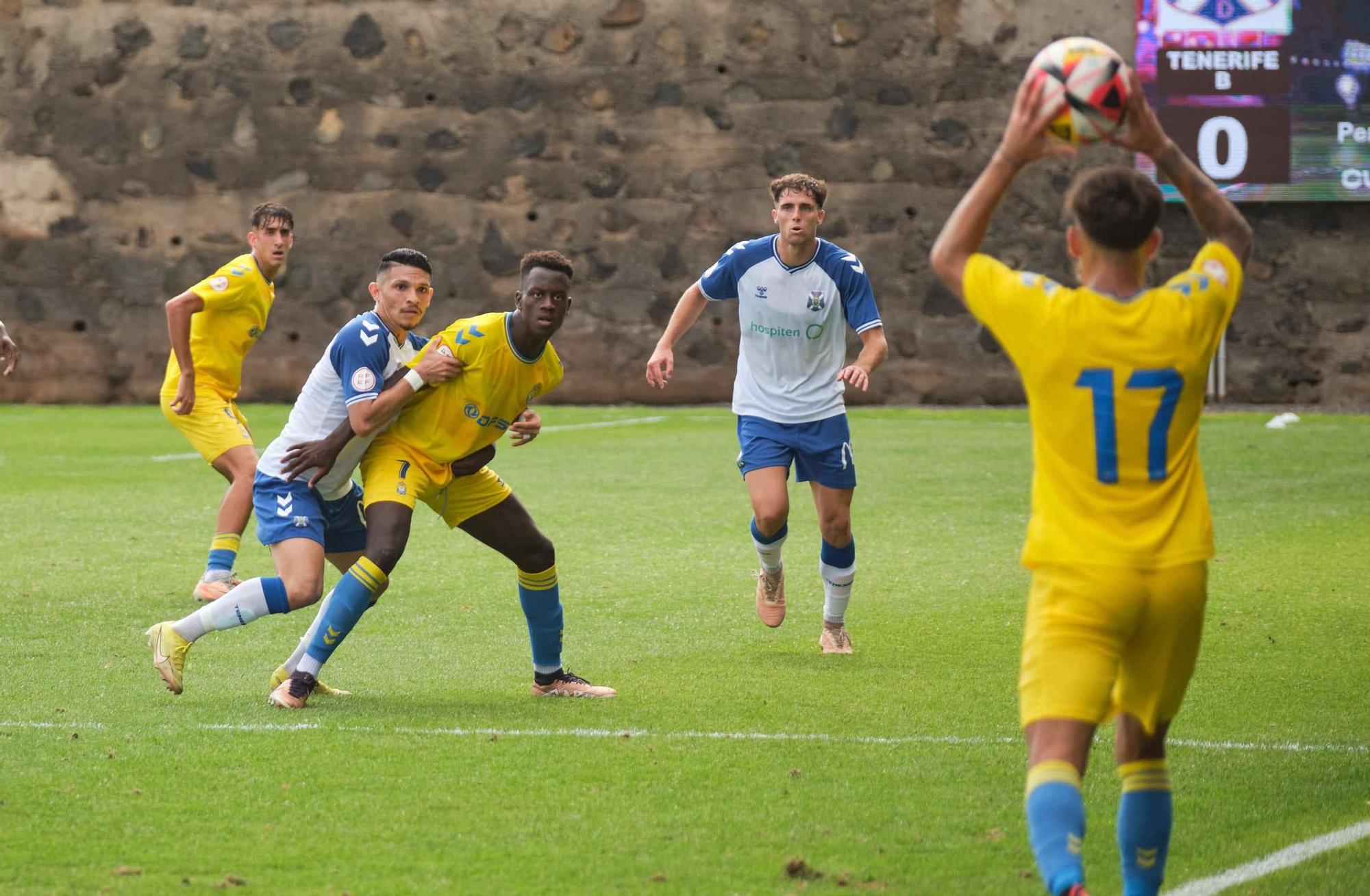 Derbi de Tercera RFEF entre CD Tenerife B y Las Palmas Atlético