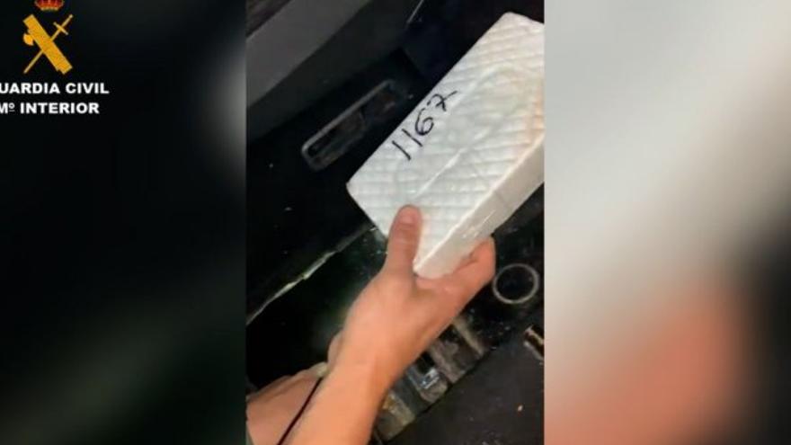 Pillan en Badajoz a un conductor de Dénia que llevaba más de 5 kilos de cocaína