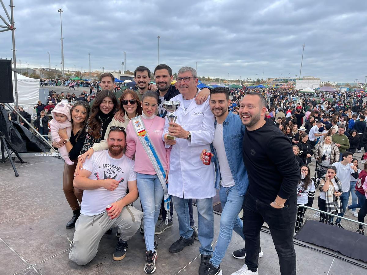 Uno de los grupos ganadores de los concursos de la jornada Uno de los grupos ganadores de los concursos de la jornada