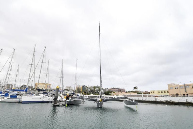 11-11-19 LAS PALMAS DE GRAN CANARIA. MUELLE DE CLUB NAUTICO. LAS PALMAS DE GRAN CANARIA. Trimaran multicasco que aquiere batir el recor de la vuelta al mundo atracado en la Marina del Real Club Nautico de Las Palmas de Gran Canaria. Fotos: Juan Castro.  | 11/11/2019 | Fotógrafo: Juan Carlos Castro