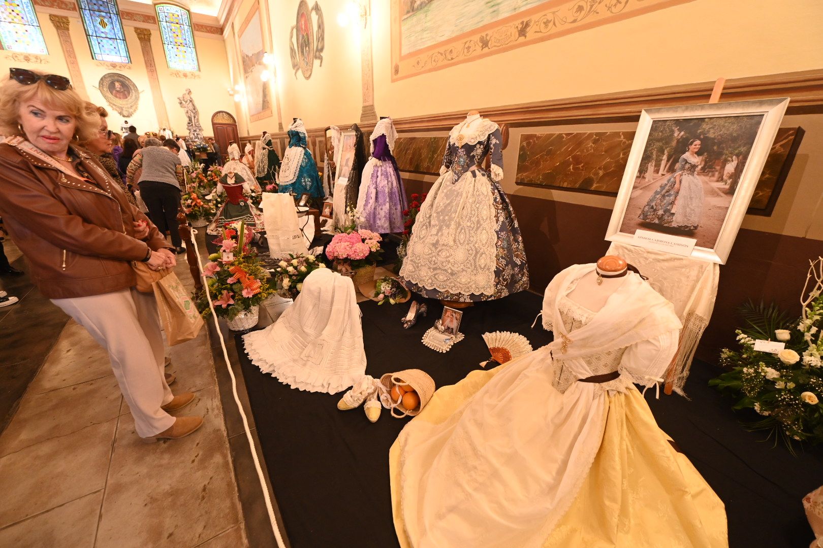 Les imatges de l'obertura del tradicional manifest de la reina i les dames de les festes de Vila-real