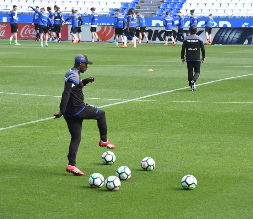 El Dépor se entrena antes de recibir al Barça