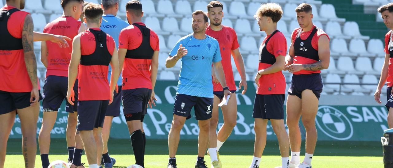 Manuel Mosquera, en la última sesión de entrenamiento del Córdoba CF en El Arcángel.