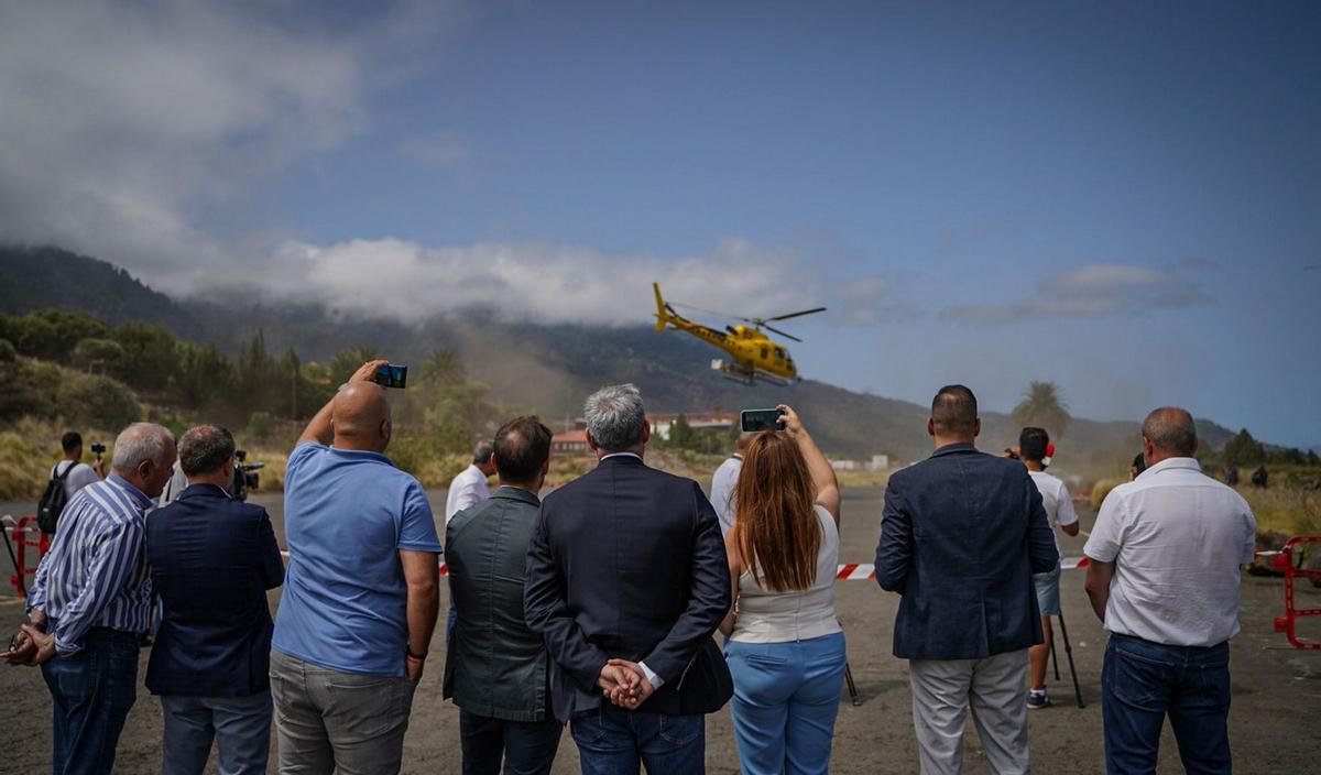 Canarias suma dos helicópteros ligeros Airbus H125 para potenciar la respuesta ante incendios forestales.