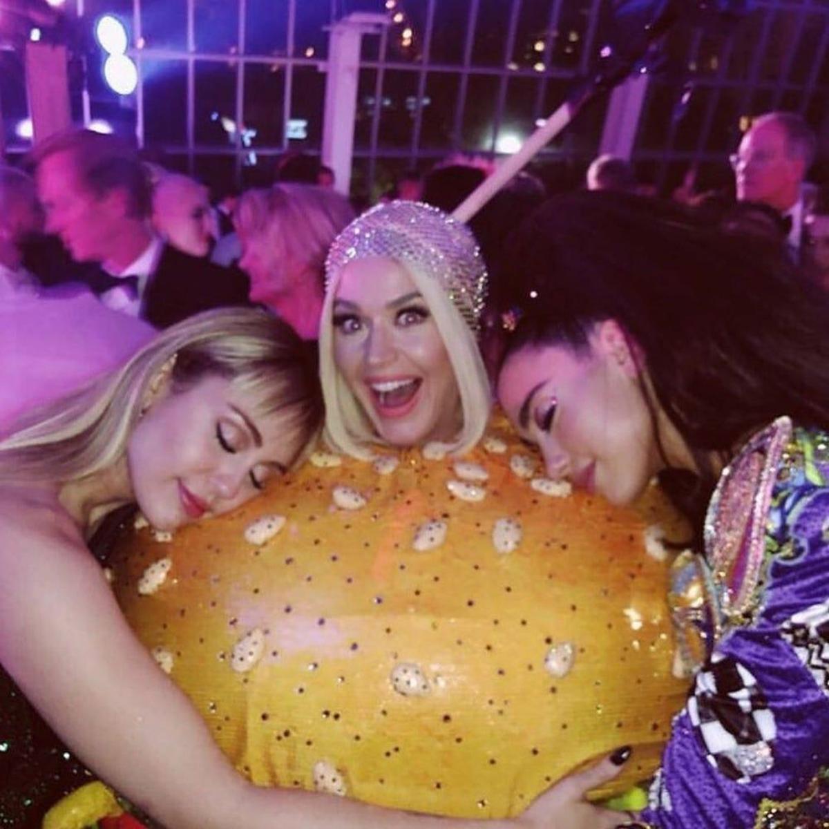 Miley Cyrus, Kate Perry y Dua Lipa, 2018