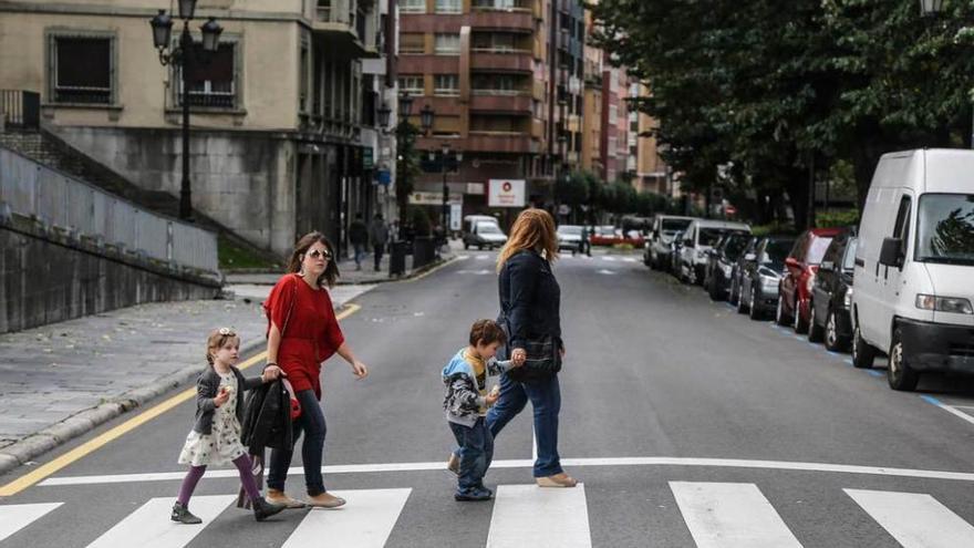 El paso de cebra en el que tuvo lugar el accidente, en la calle Santa Susana.