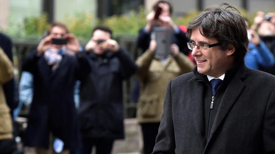 Carles Puigdemont en las calles de Bruselas.