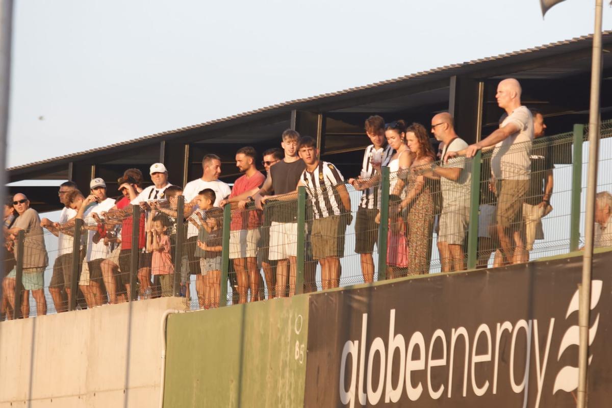 Aficionados del CD Castellón.