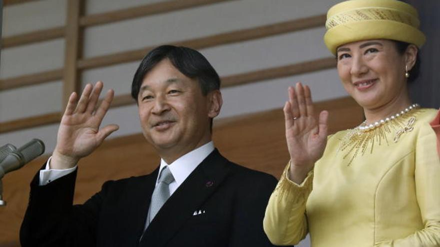 Japón acoge con entusiasmo el saludo del emperador Naruhito
