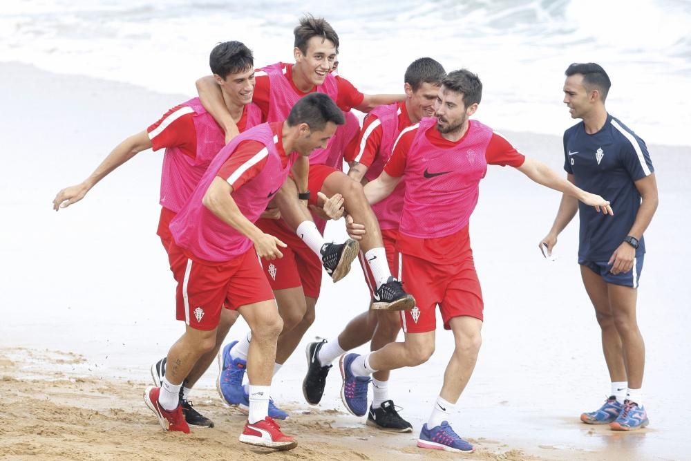 Duro entrenamiento del Sporting en la senda del Cervigón y La Ñora.