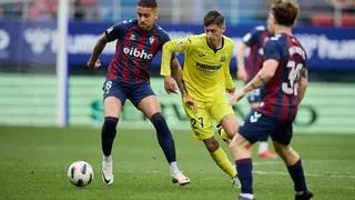 La crónica | El Villarreal B se pega otro tiro en el pie y cae derrotado ante el Eibar en Ipurúa (2-0)