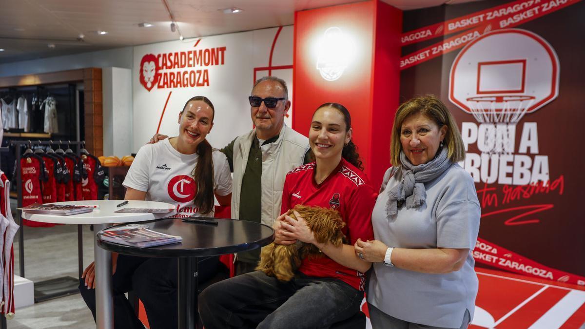 VÍDEO | Carla Leite y Merritt Hempe firman autógrafos en la nueva tienda oficial del Casademont Zaragoza