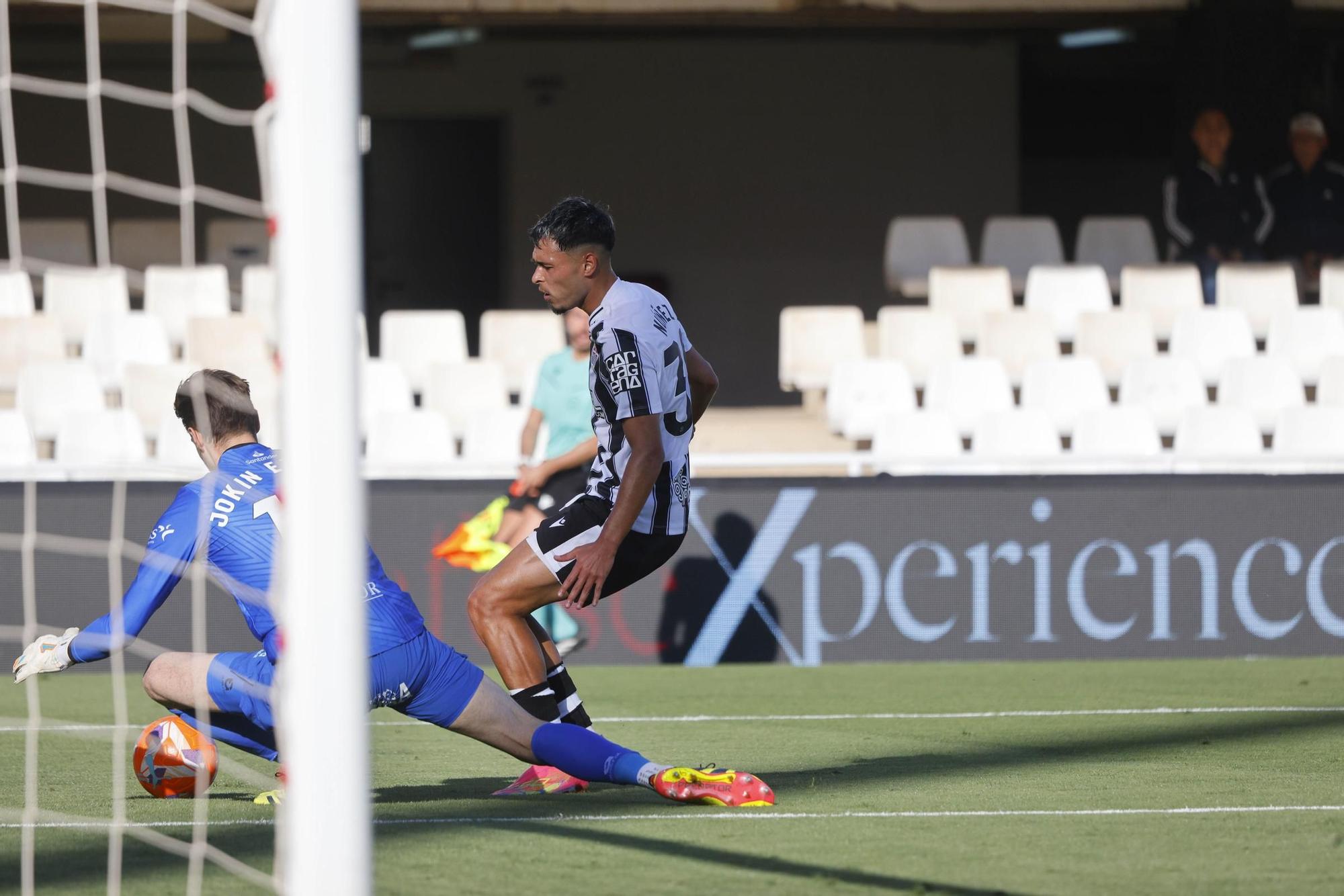 La victoria del FC Cartagena ante el Racing, en imágenes