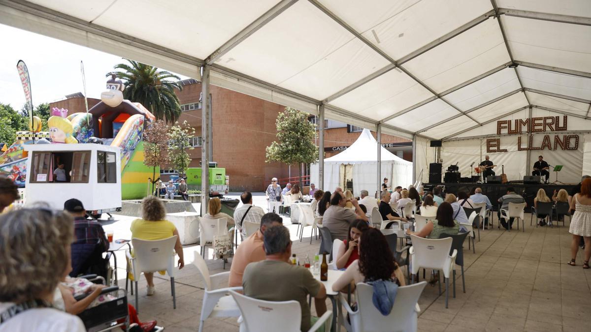 Ambiente en las fiestas de El Llano, durante este pasado fin de semana.