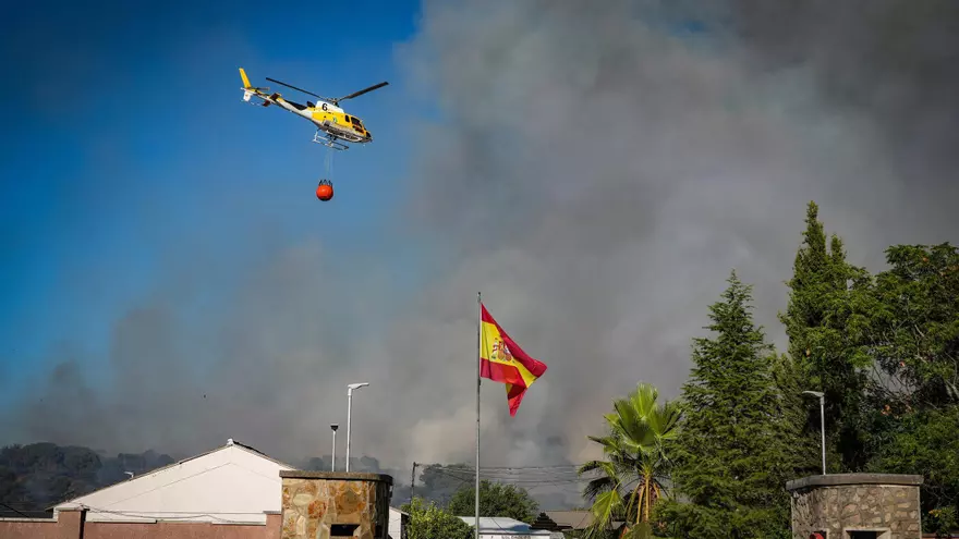 Video | Incendio entre el cuartel de Sancha Brava y Las Vaguadas