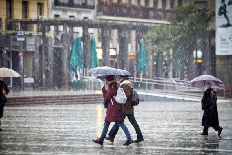 La nieve llega a Zaragoza