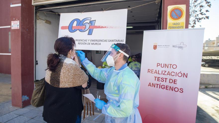 Coronavirus en Murcia: Los contactos estrechos podrán pedir cita online para un test de antígenos a partir del lunes