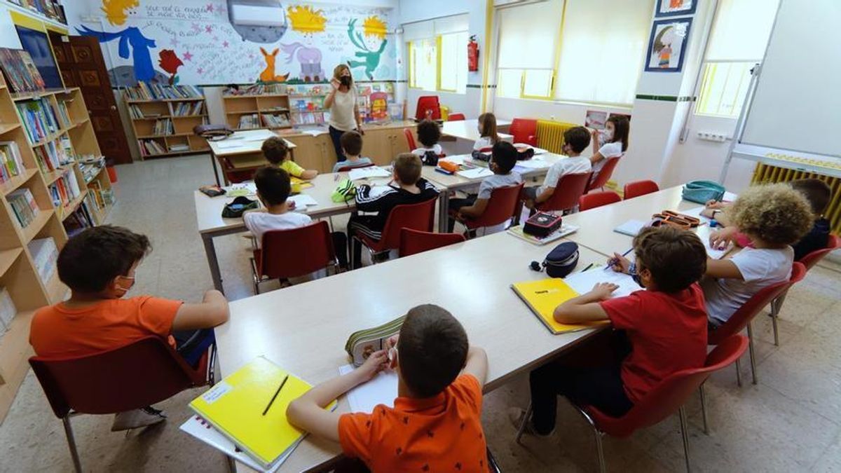 El aumento de plantillas docentes ha permitido implantar la jornada de 35 horas.