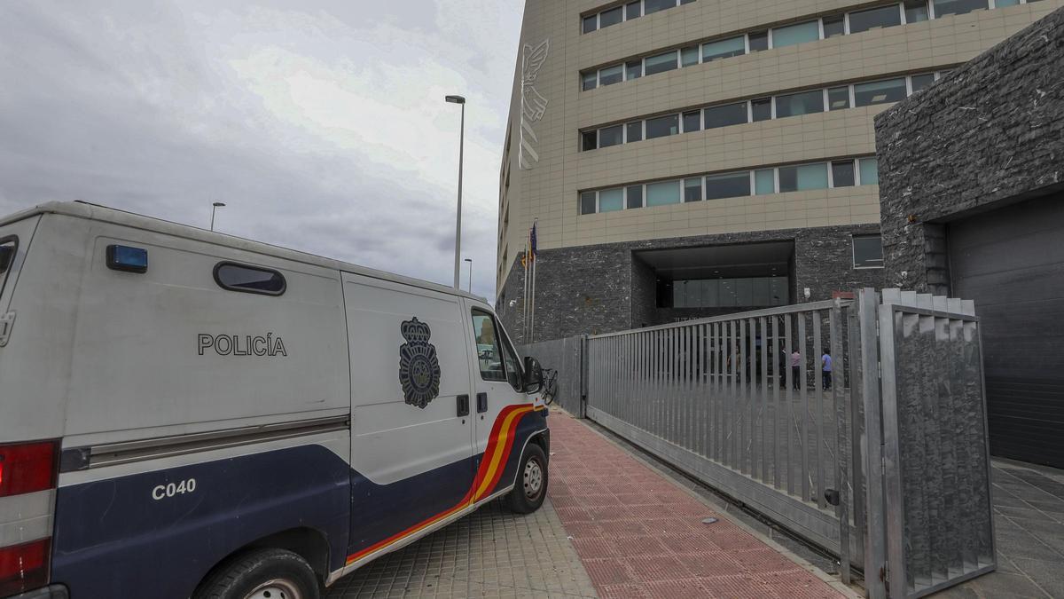 El tema acabó en el juzgado de Elche tras la detención de la mujer