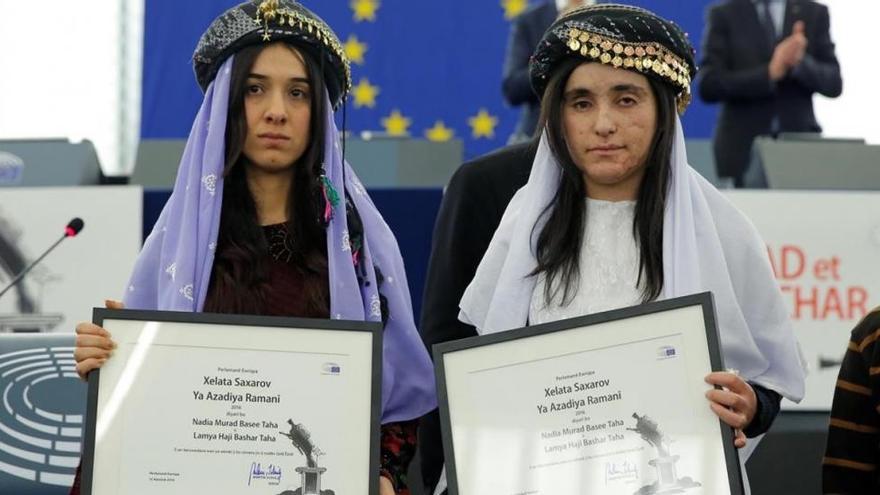 Las activistas yazidís Nadia Murad y Lamiya Aji recogen el premio Sajarov 2016