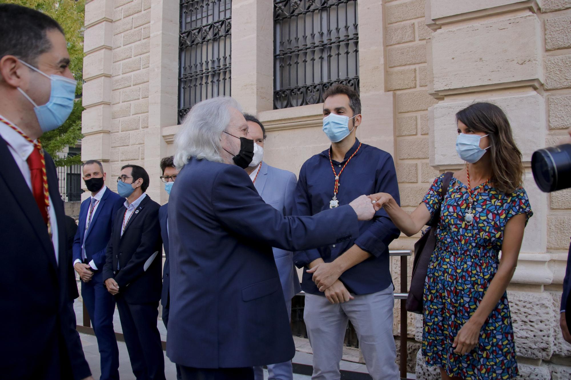 Antoni Miró recibe la Medalla de Oro y el título de Hijo Predilecto de Alcoy