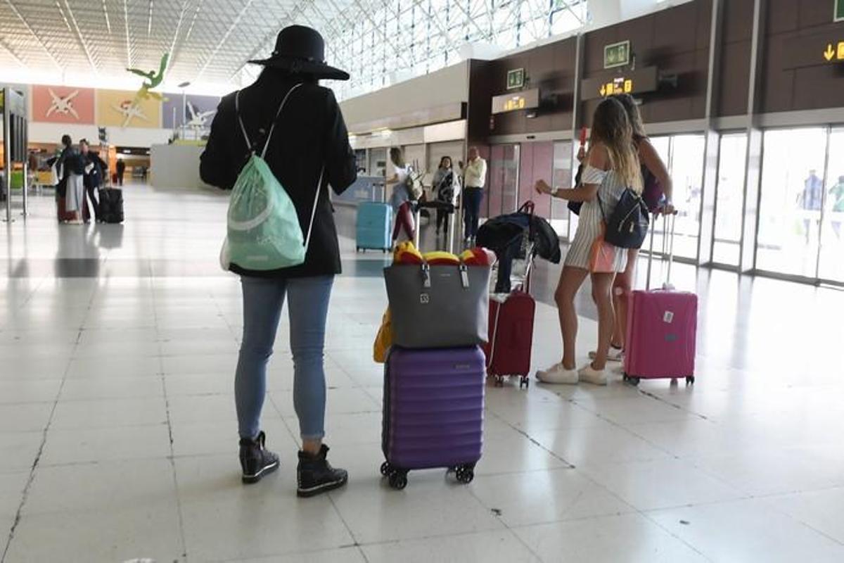 Las publicaciones en redes sociales duarante las vaciones de Semana Santa son pistas para los ladrones