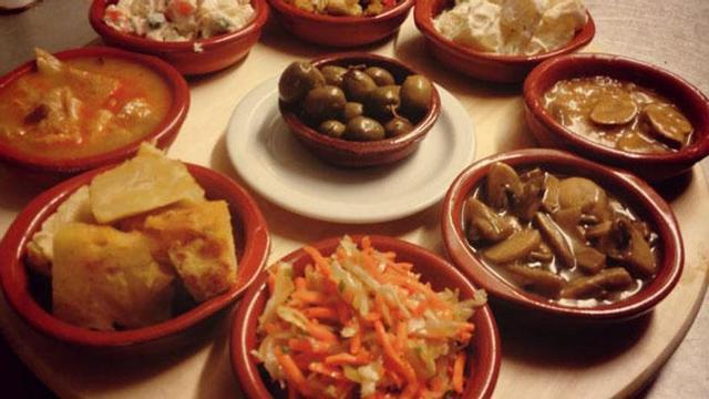 'Variats' apetitosos de Es Baret.