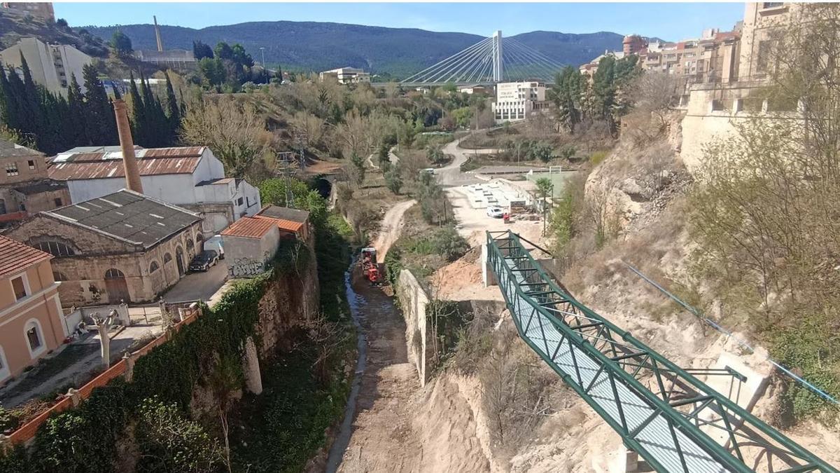El punto de encuentro de la jornada será en la pista del monopatín bajo el puente de María Cristina
