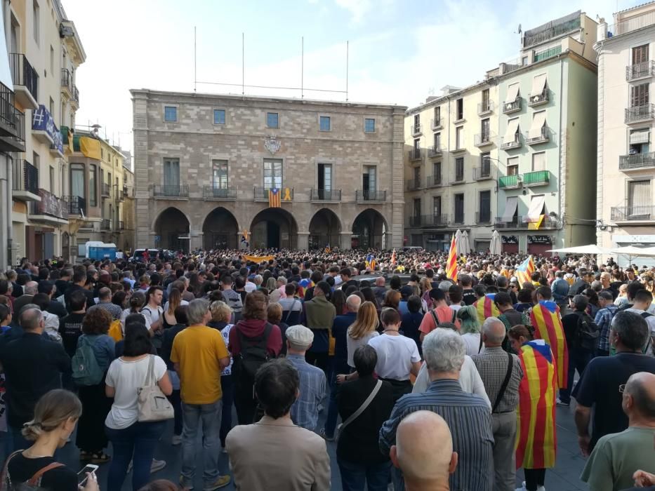 Respostes a la sentència: centenars de persones es manifesten a Manresa contra la sentència