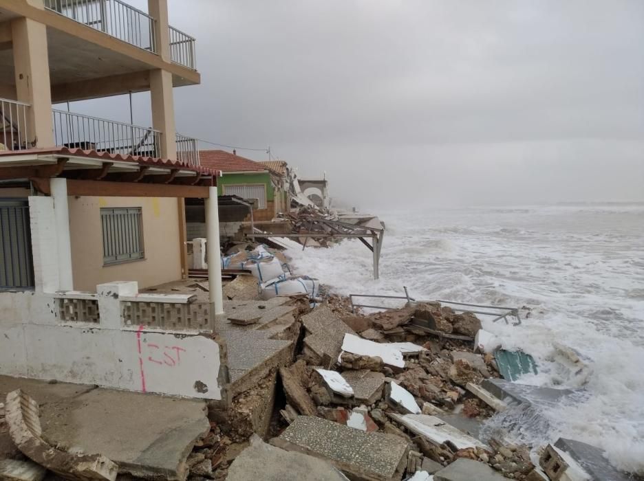 "Gloria" ha arrasado con el litoral del norte de Alicante