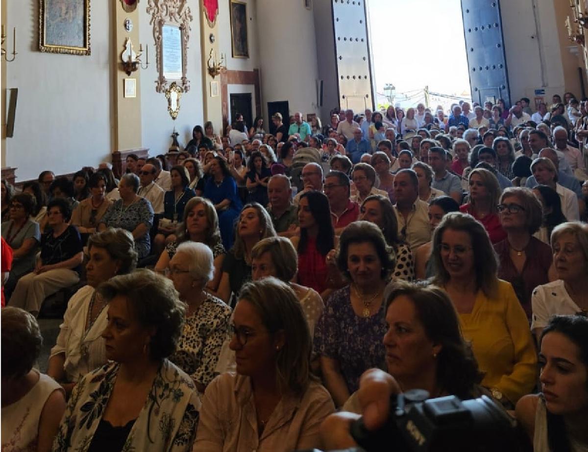Gran acogida durante el encuentro en el santuario donde estaba expuesta la patrona de Elche