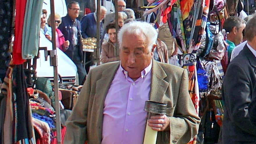 Tomás Mezquita Mateos durante una procesión en San Vitero. | Chany